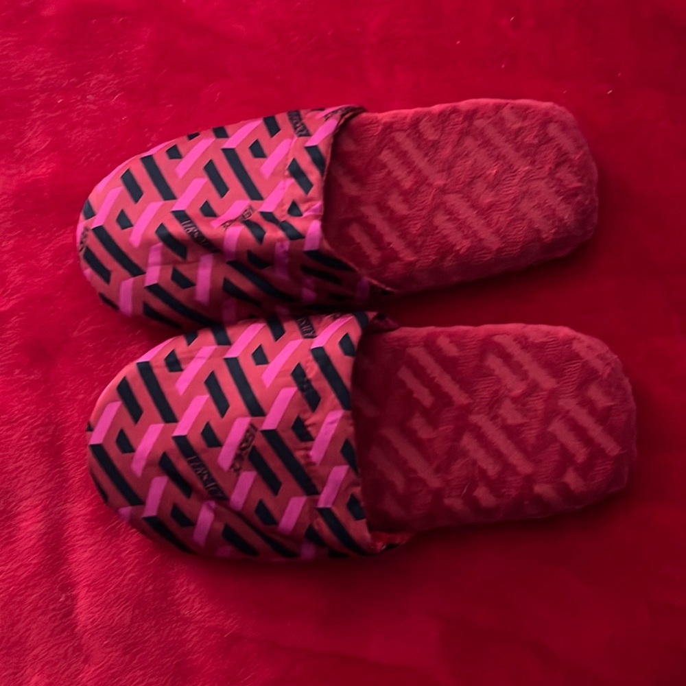 Versace Slippers-M